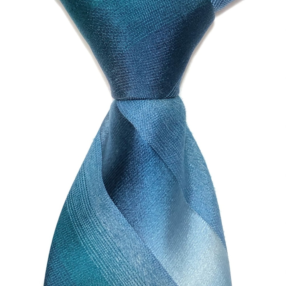 Eleganza Uomo two tone blue tie